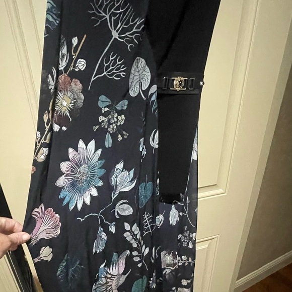 NWT versus Versace maxi dress. Sz 40 - Picture 6 of 12